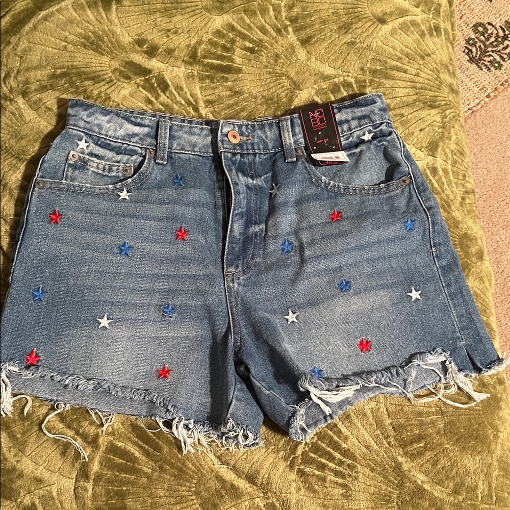 Embroidered Denim Shorts with Star Accents